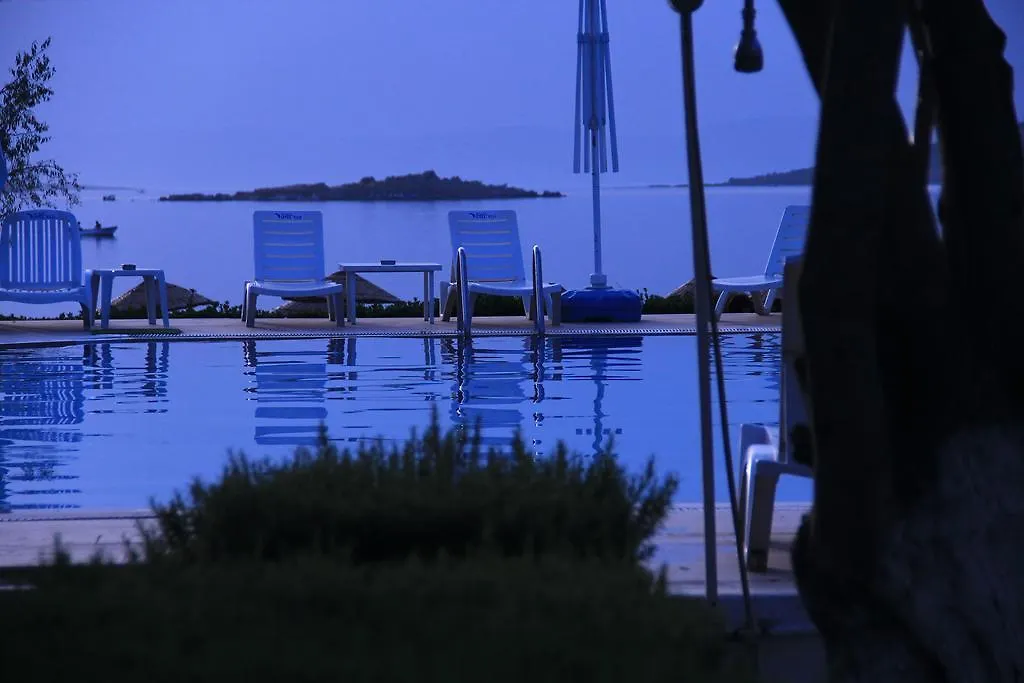 Ege Apart & Hotel Ayvalı